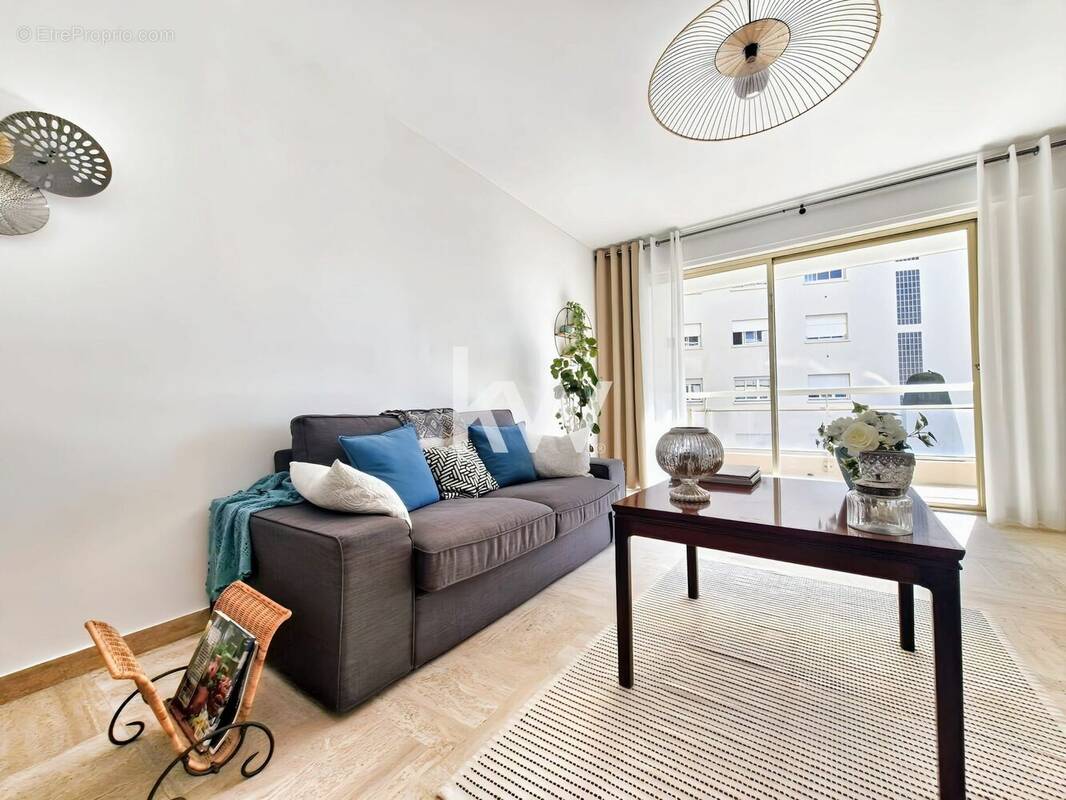 Appartement à LE CANNET