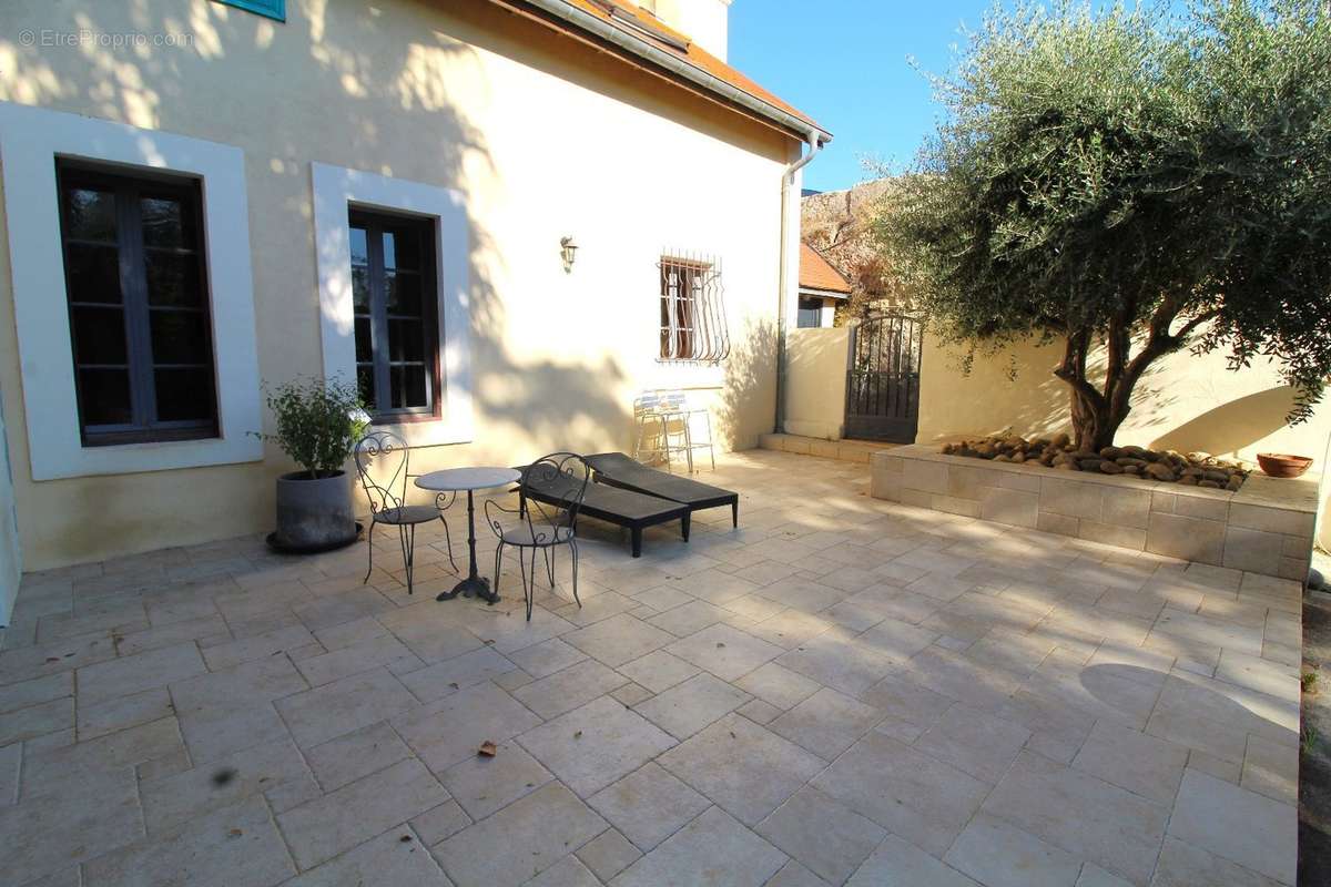 Maison à LESPIGNAN