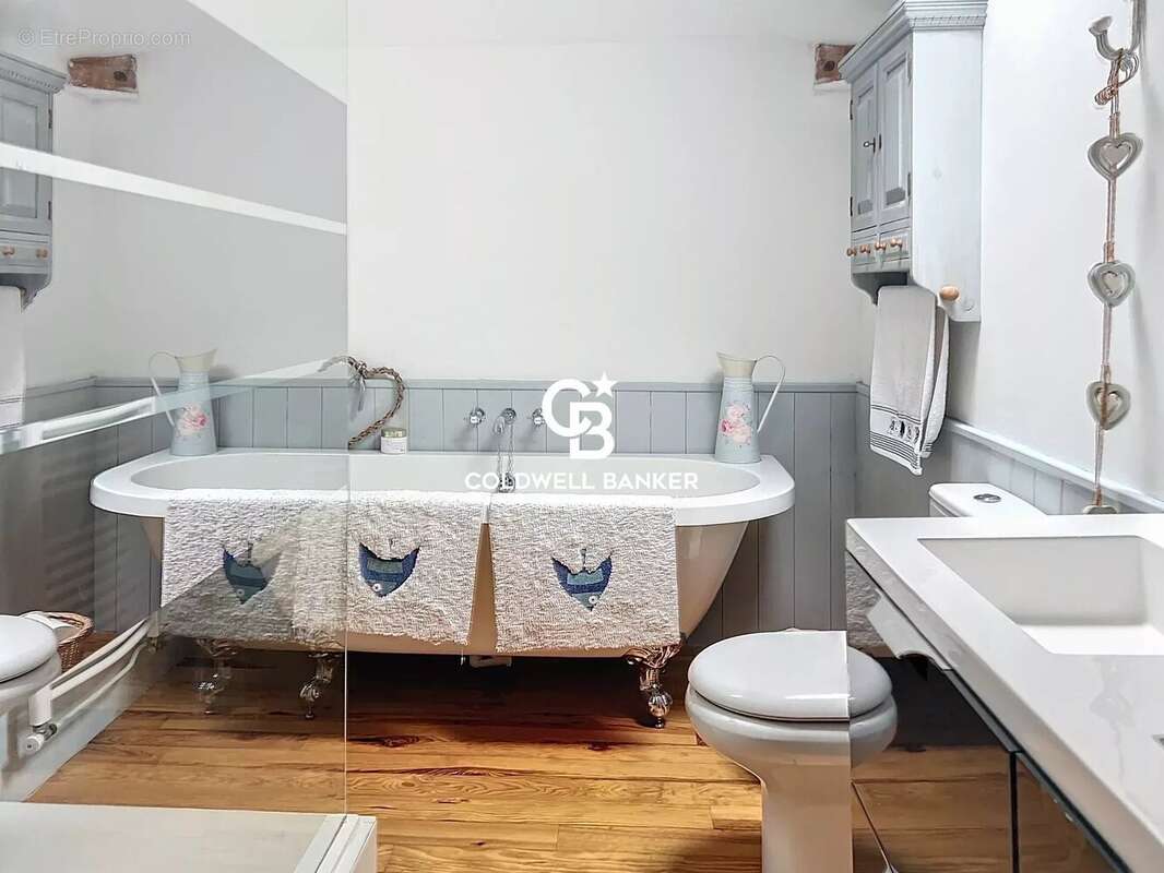 Maison à CHADENAC