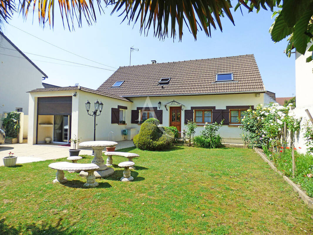 Maison à NEUILLY-SUR-MARNE