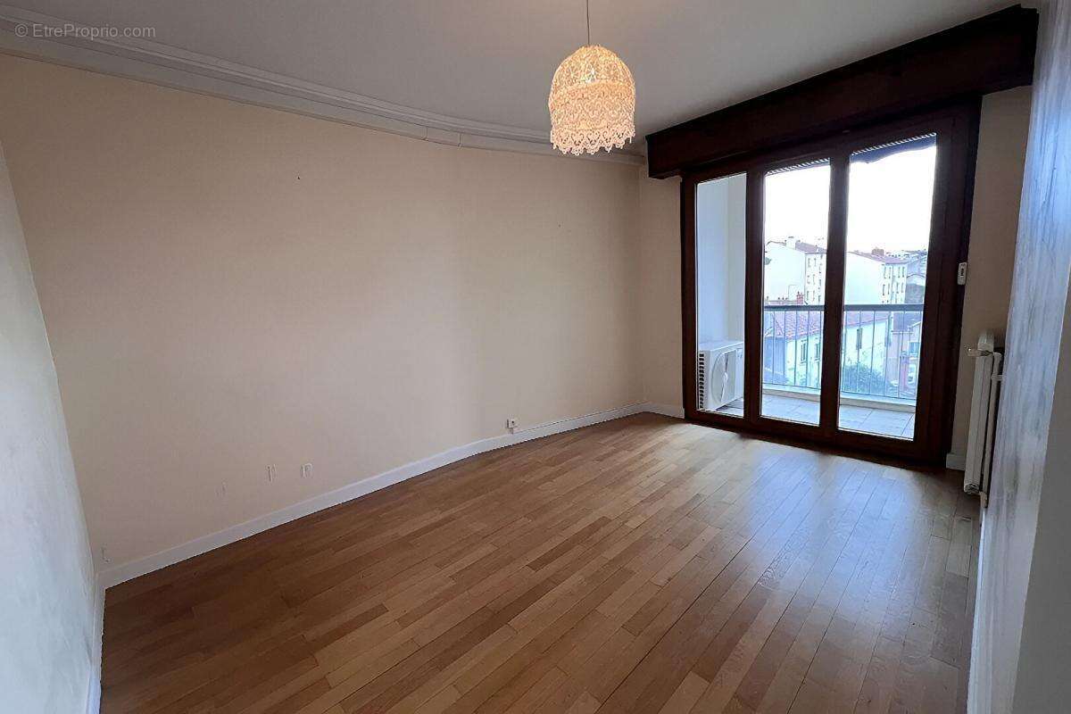 Appartement à LYON-3E