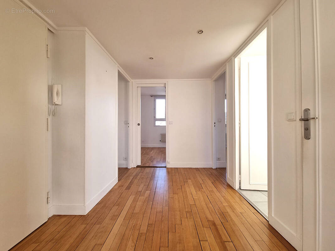 Appartement à FONTENAY-SOUS-BOIS