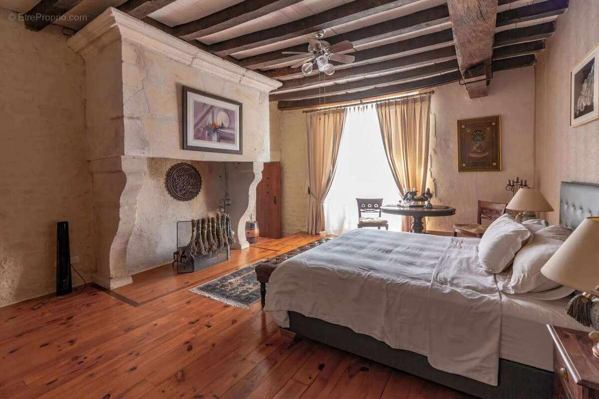 Maison à SEGONZAC