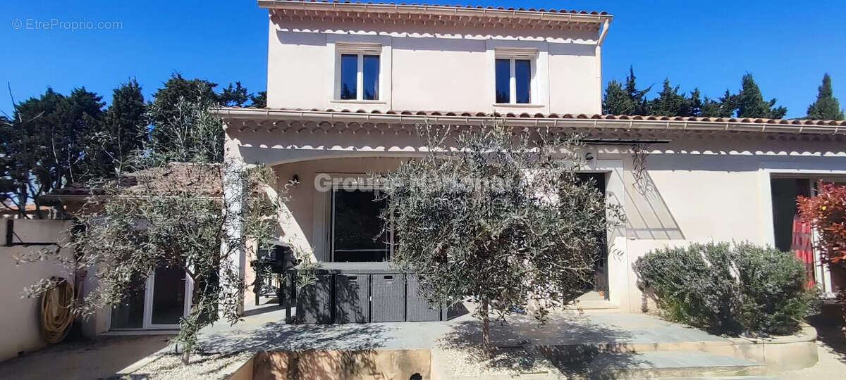 Maison à MONTEUX