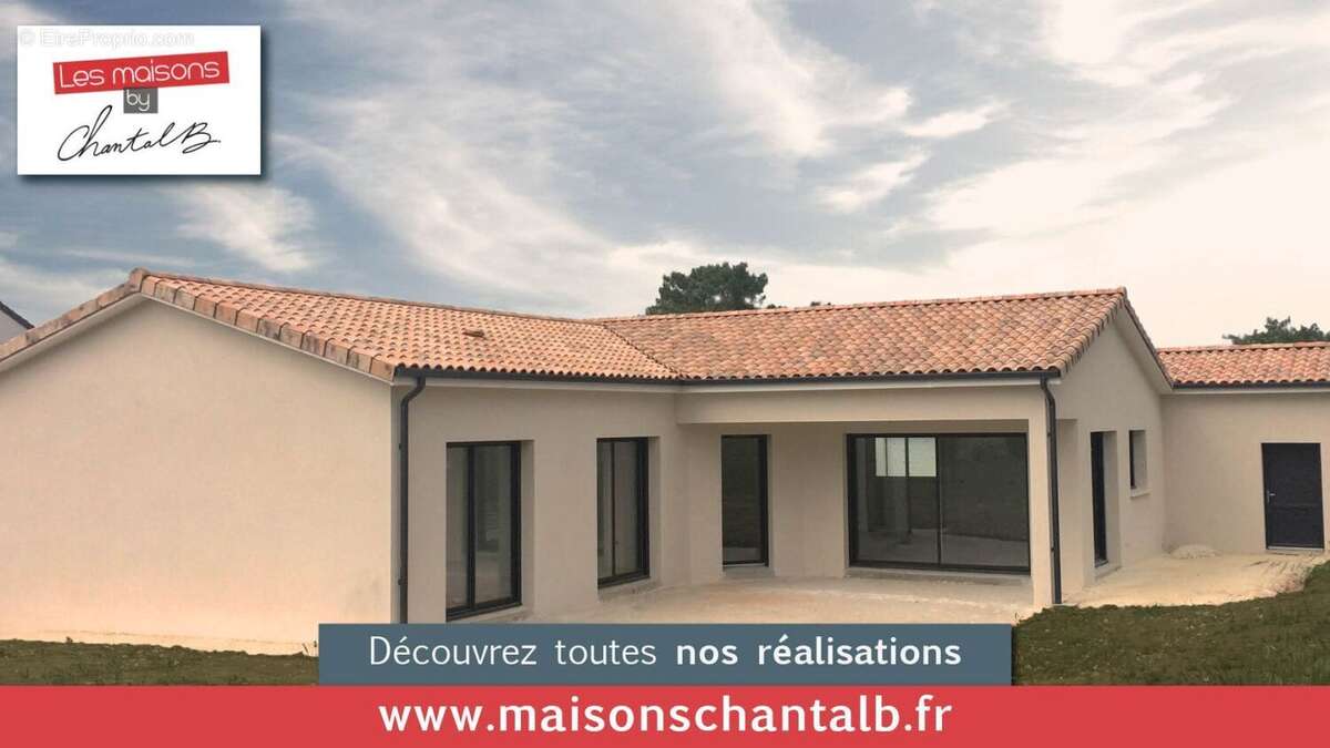 Terrain à BOURCEFRANC-LE-CHAPUS