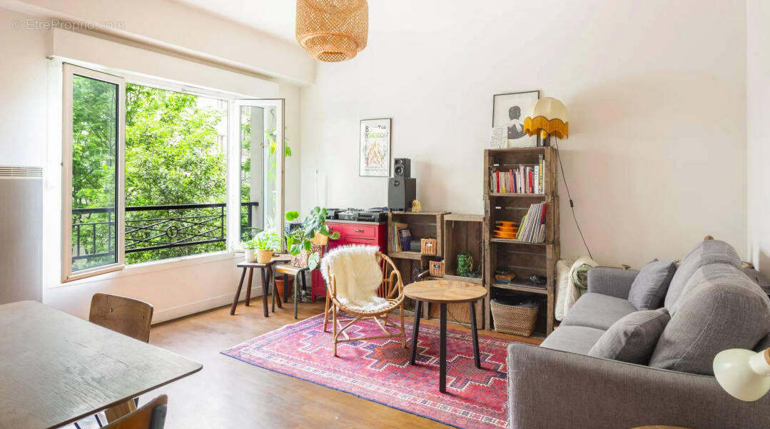 Appartement à PARIS-18E