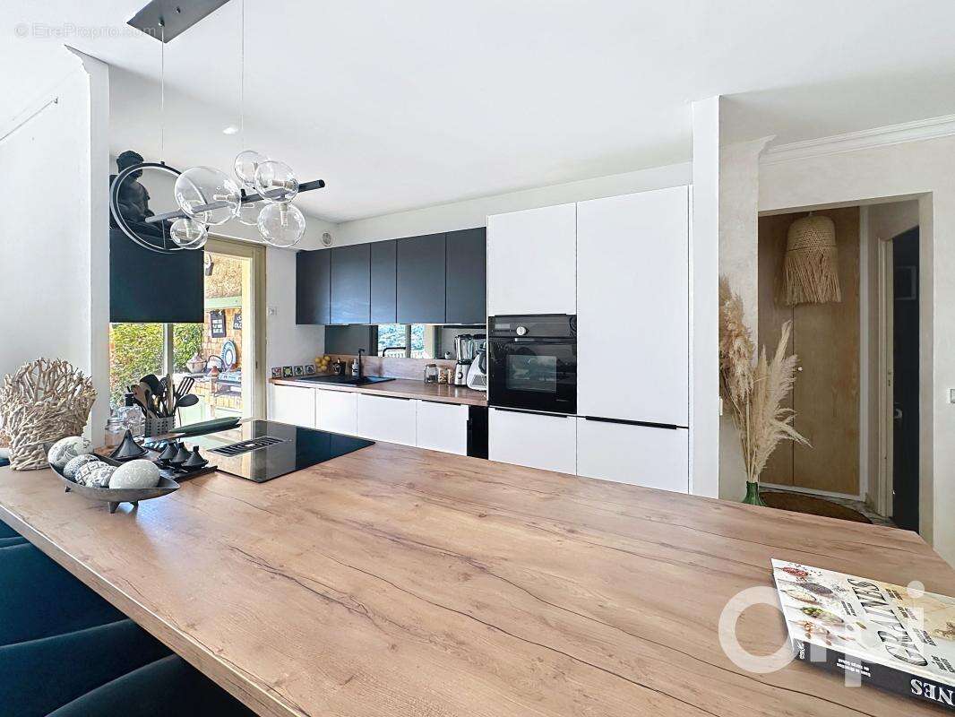 Appartement à VENCE