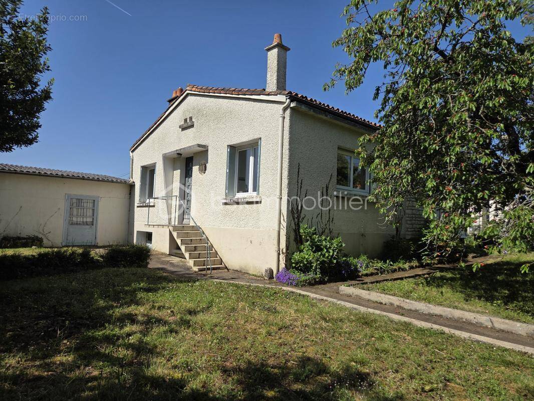 Maison à CIVRAY