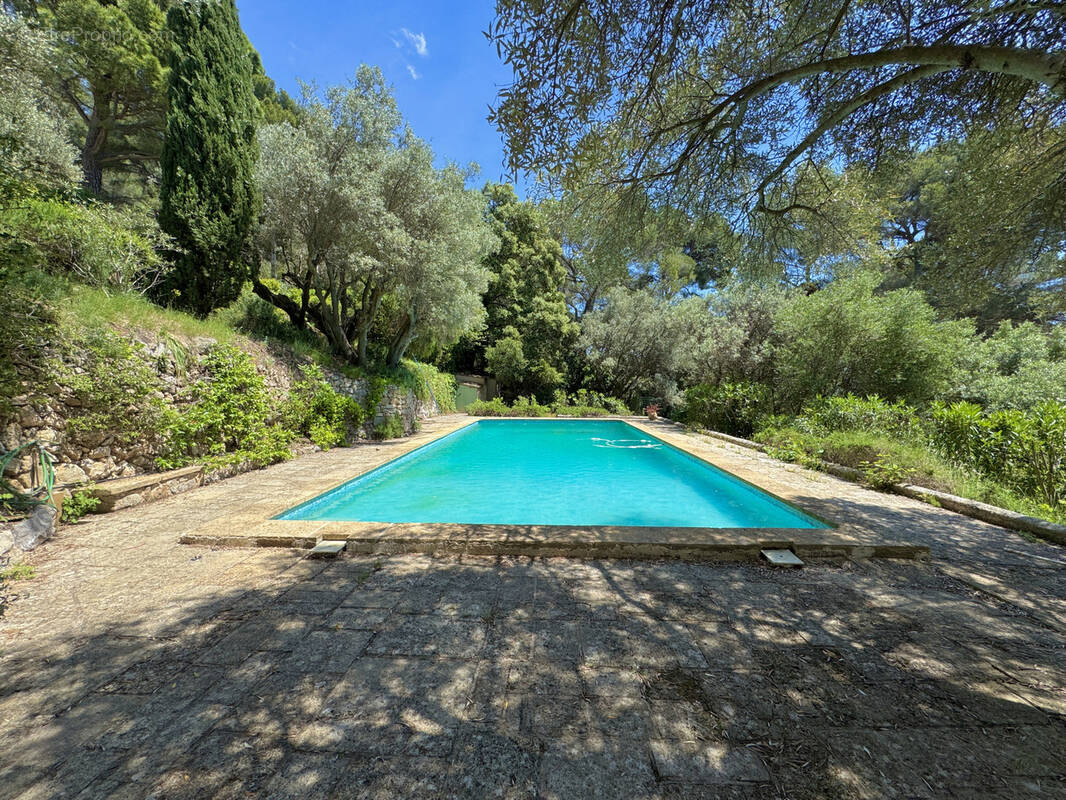 Maison à LA VALETTE-DU-VAR