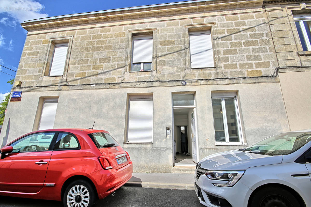 Appartement à BORDEAUX