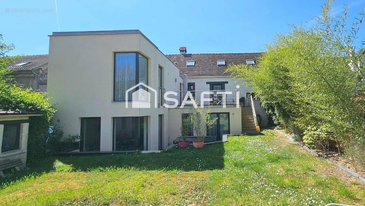 Photo 1 - Maison à BEYNES
