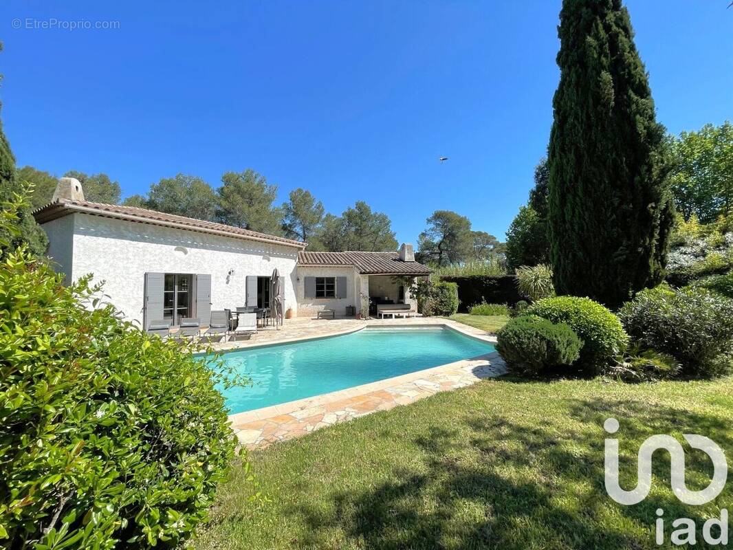Photo 1 - Maison à PUGET-SUR-ARGENS