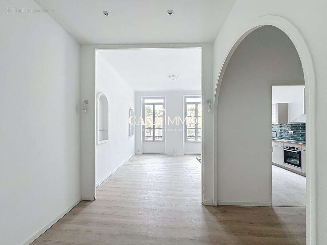 Appartement à HYERES
