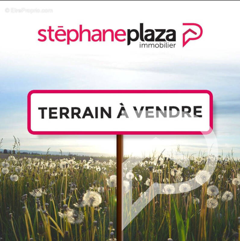 Terrain à MAIGNELAY-MONTIGNY