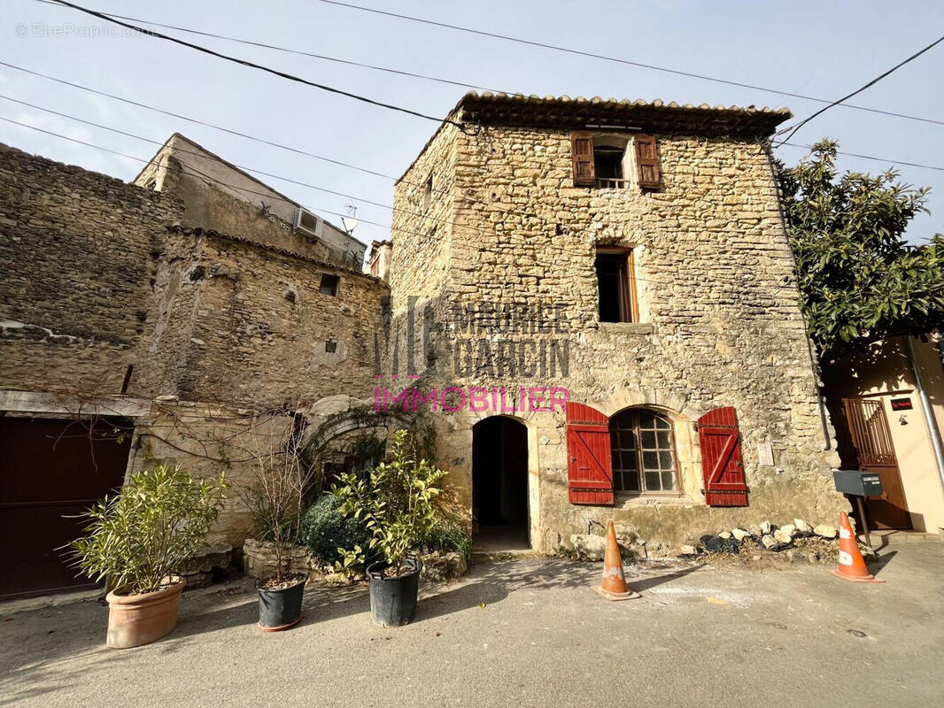 Maison à LAGNES