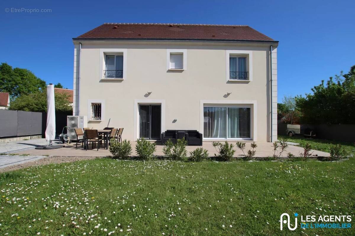 Maison à SEMOY