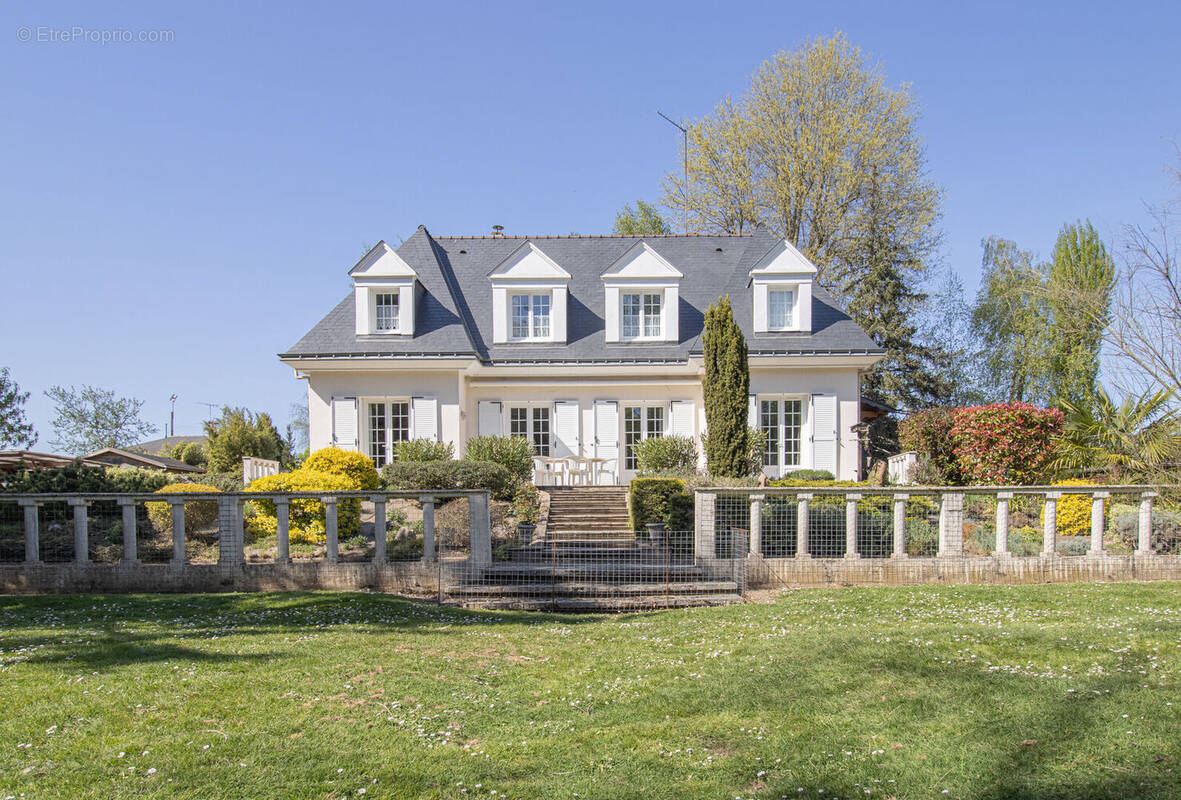 Maison à ECOUFLANT