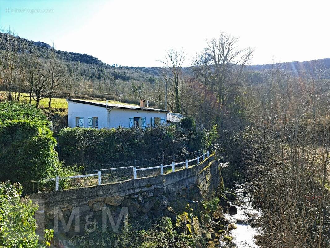Maison à QUILLAN