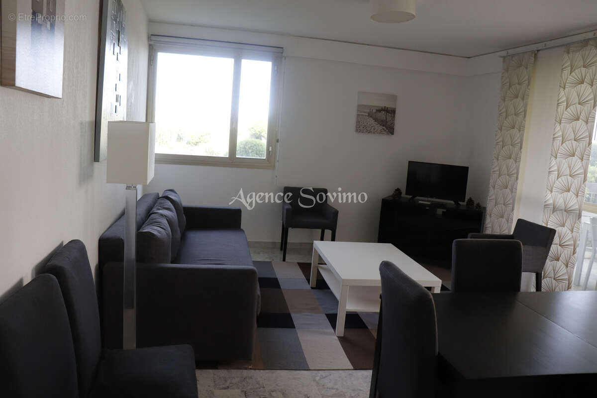 Appartement à MANDELIEU-LA-NAPOULE