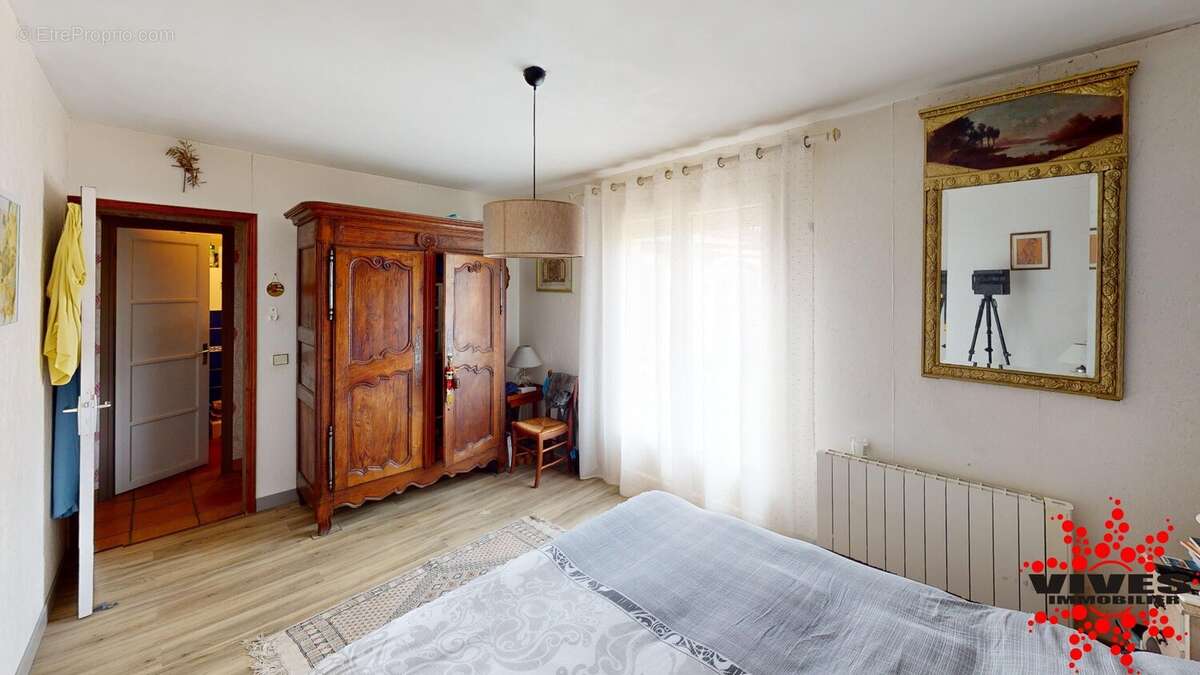 Maison à SAINT-FELIX-DE-LODEZ