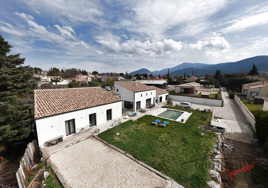 Maison à MALAUCENE