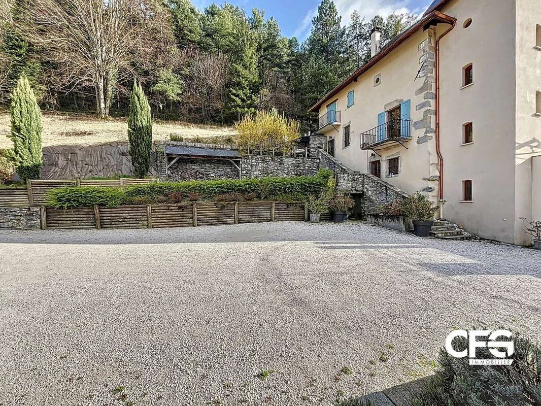 Maison à BARBERAZ