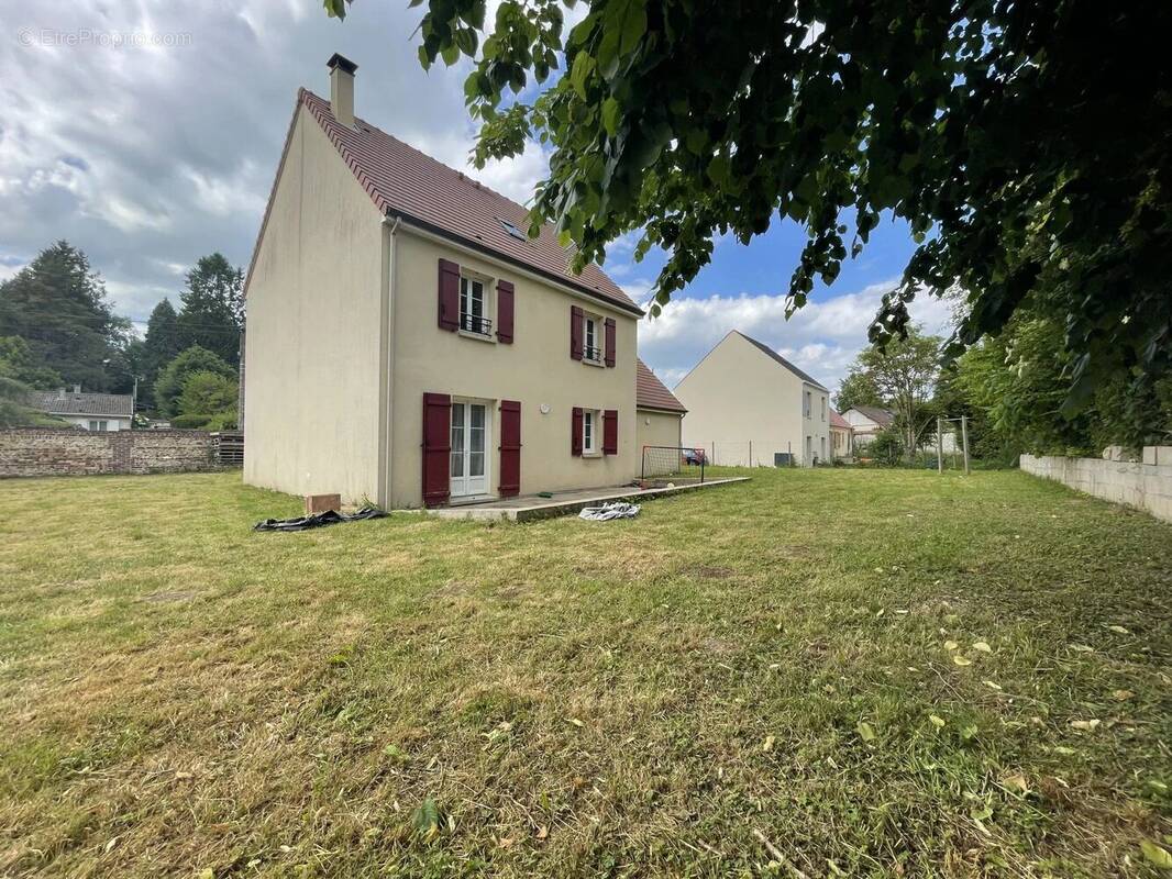 Maison à MERU