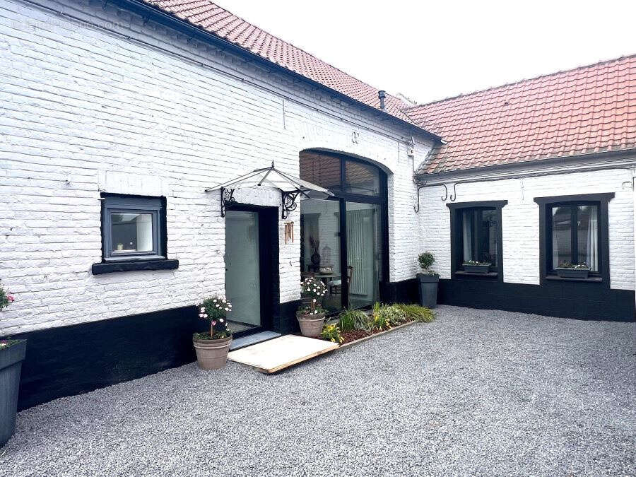 Maison à LECELLES
