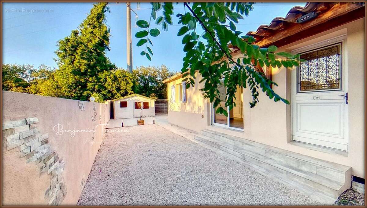 Maison à PUGET-SUR-ARGENS