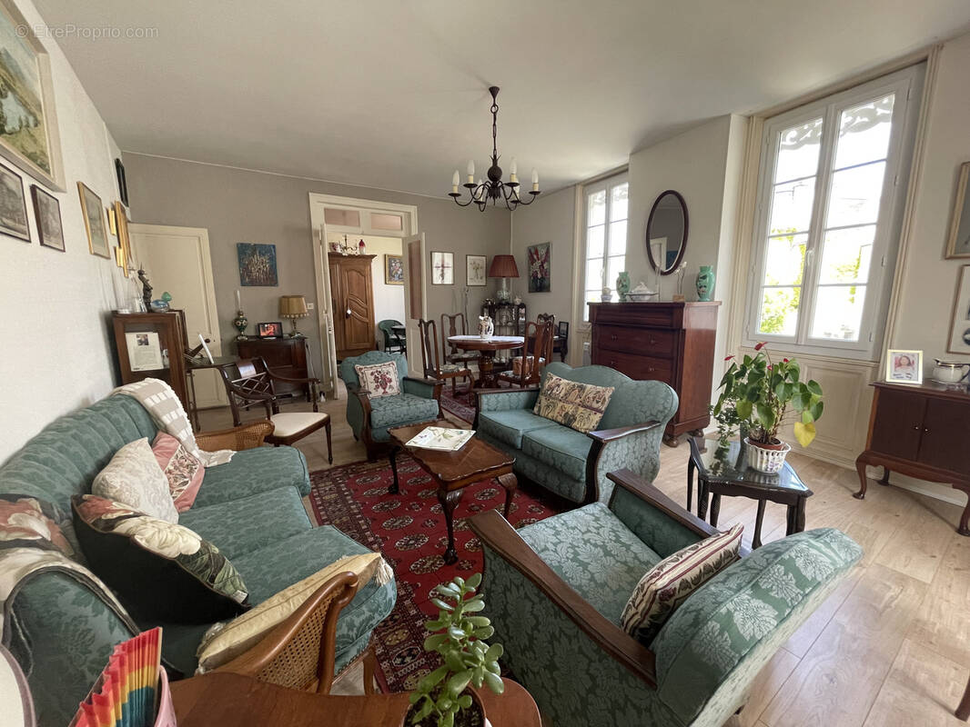 Appartement à COGNAC