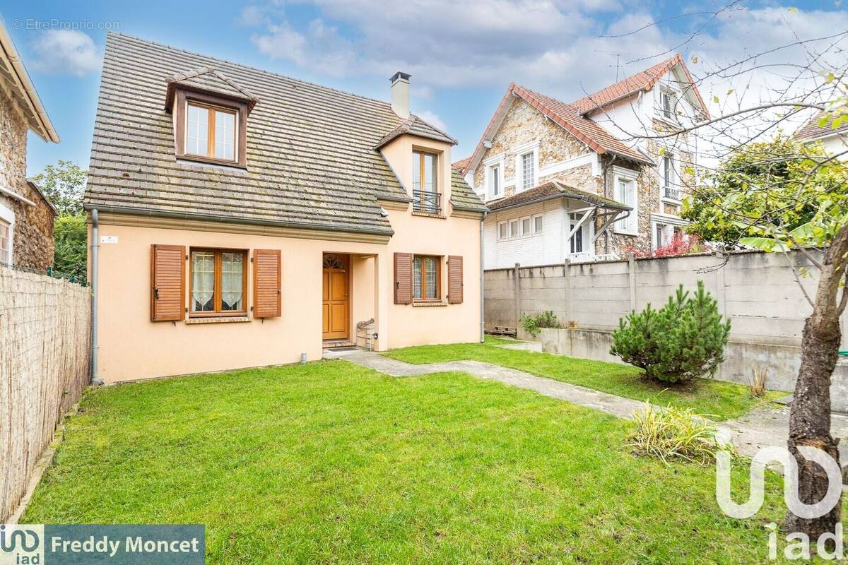 Photo 1 - Maison à SAVIGNY-SUR-ORGE
