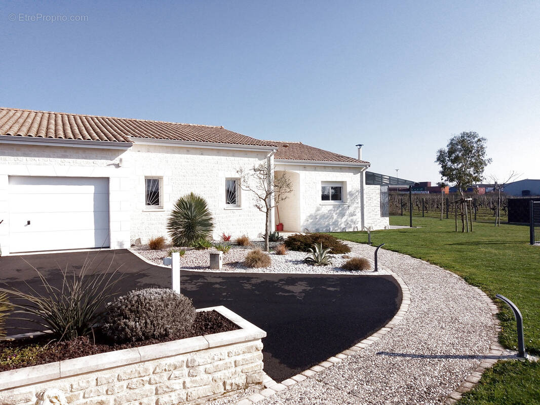 Maison à JARNAC