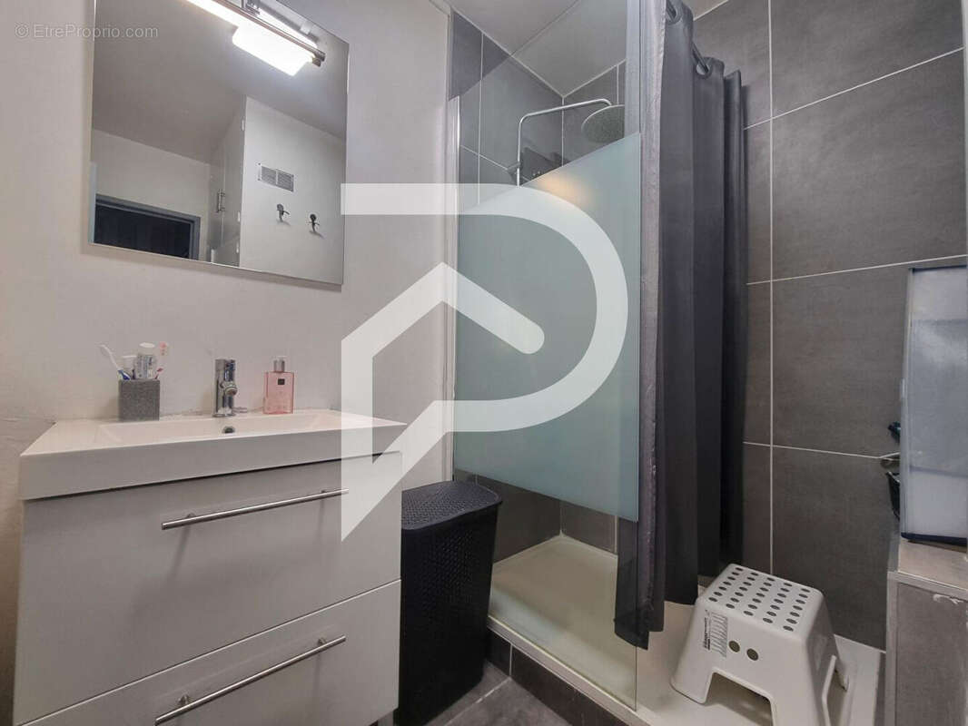 Appartement à PORT-DE-BOUC
