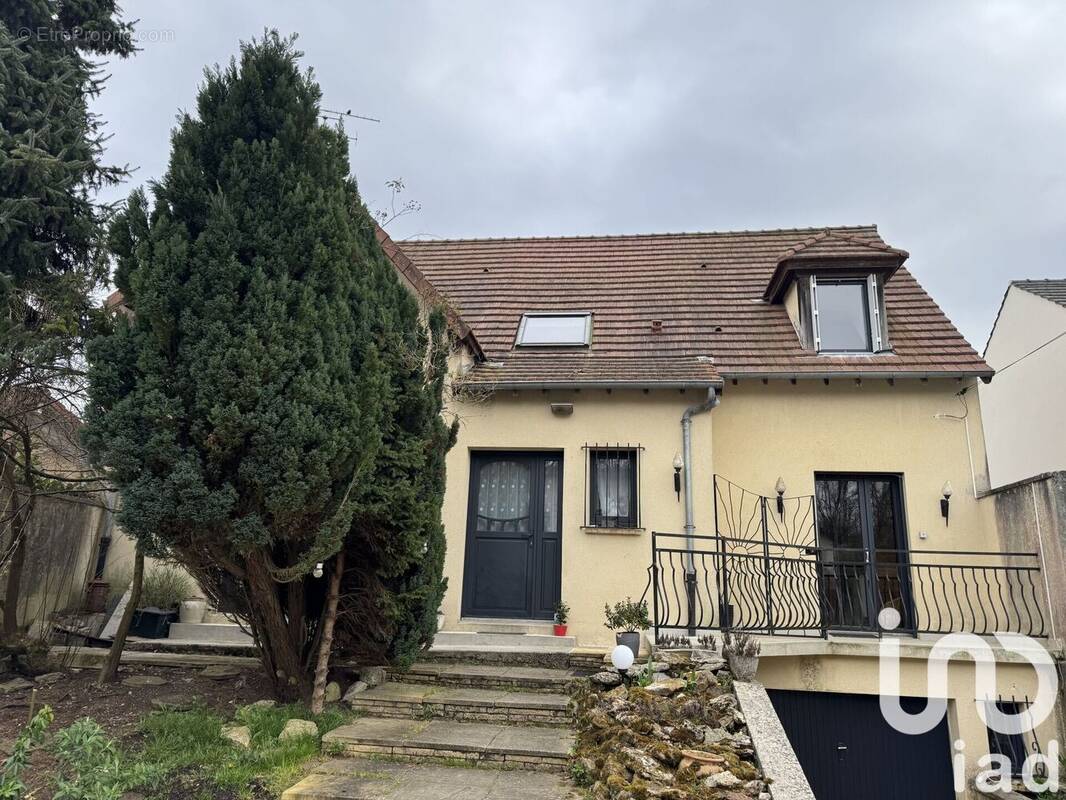 Photo 1 - Maison à SUCY-EN-BRIE