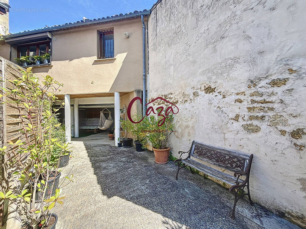 Maison à CAMBLANES-ET-MEYNAC