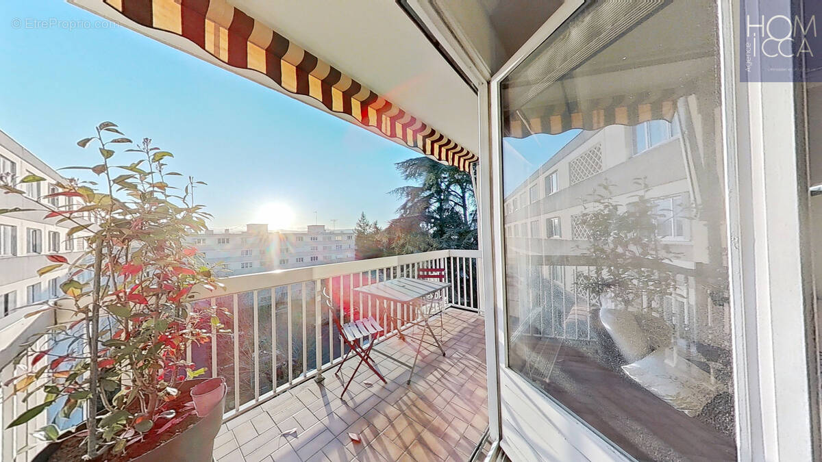 Appartement à TASSIN-LA-DEMI-LUNE