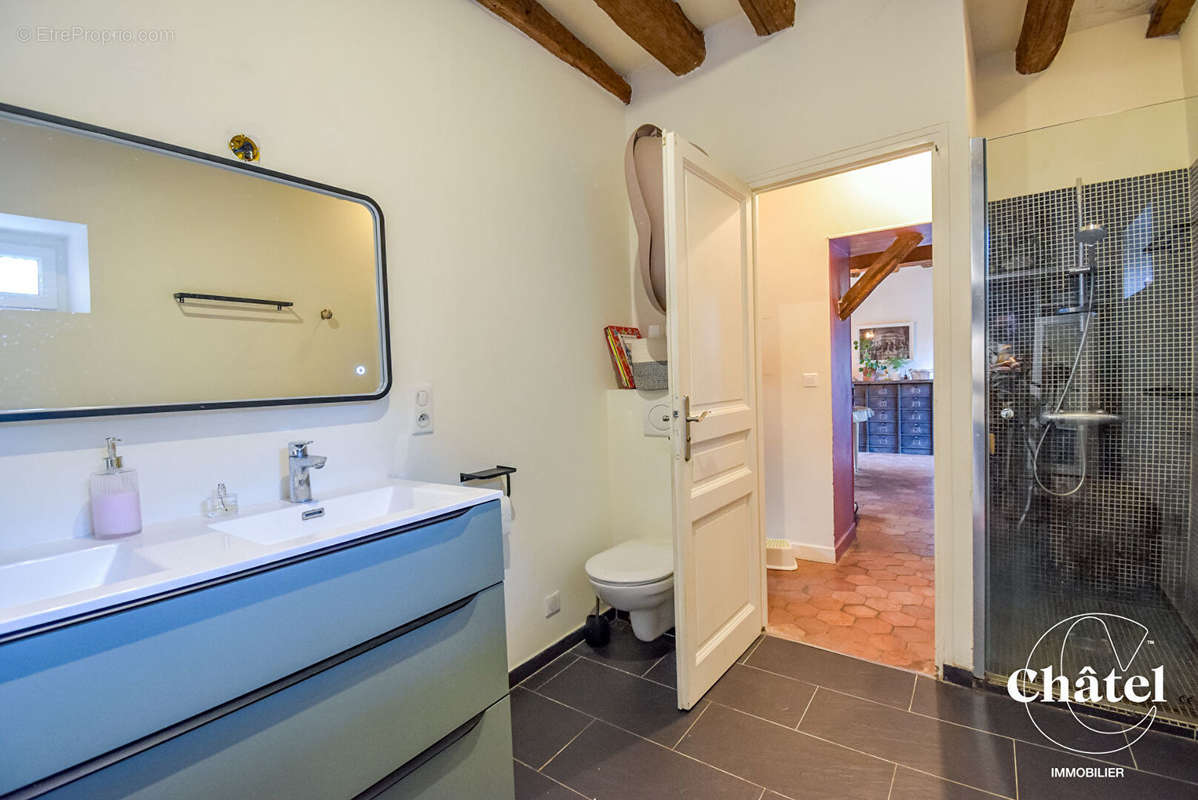 Maison à LA CHAPELLE-EN-SERVAL