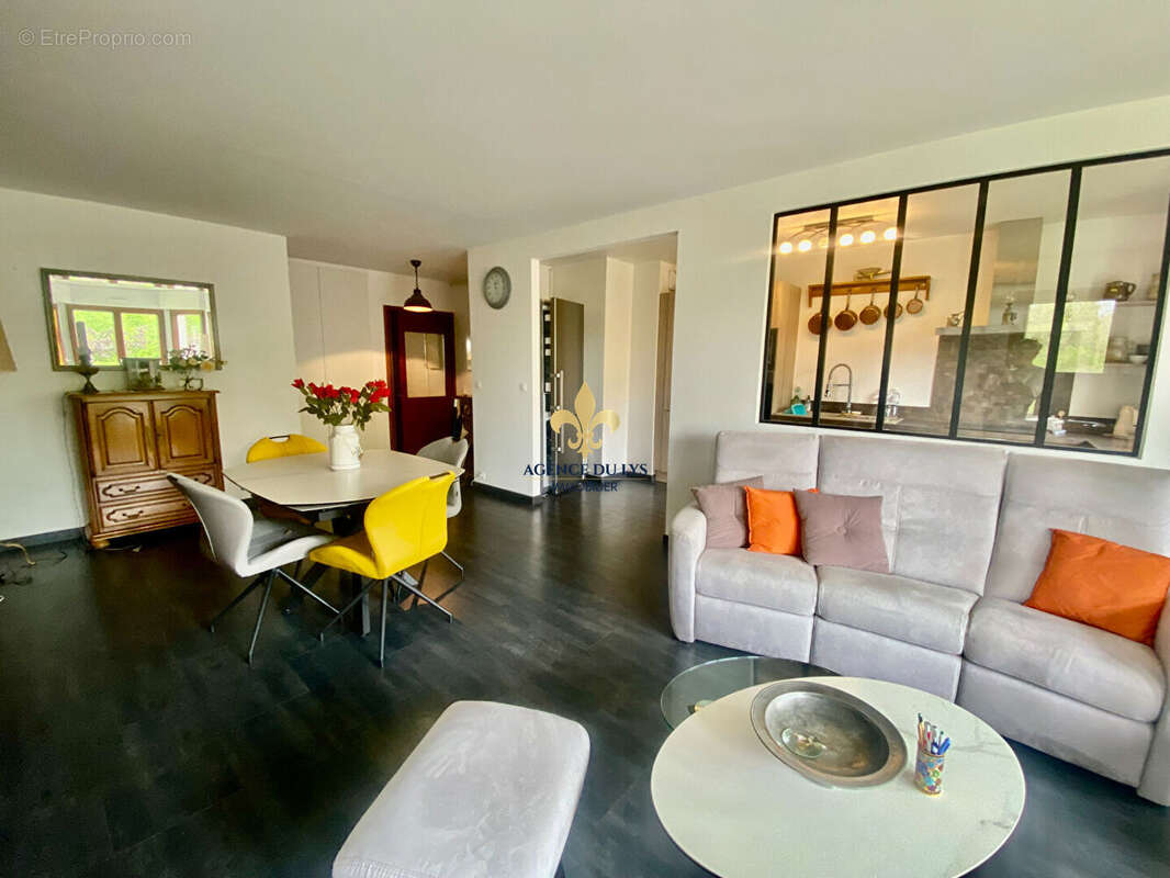 Appartement à COYE-LA-FORET