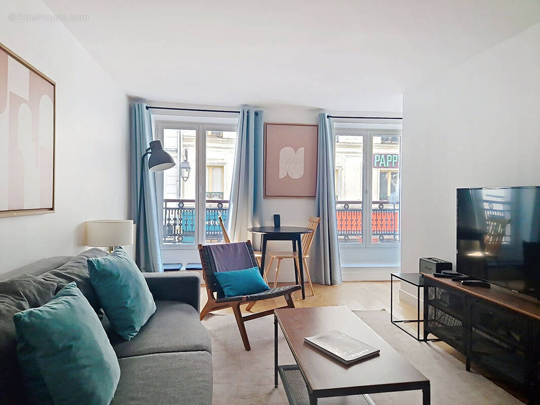 Appartement à PARIS-2E