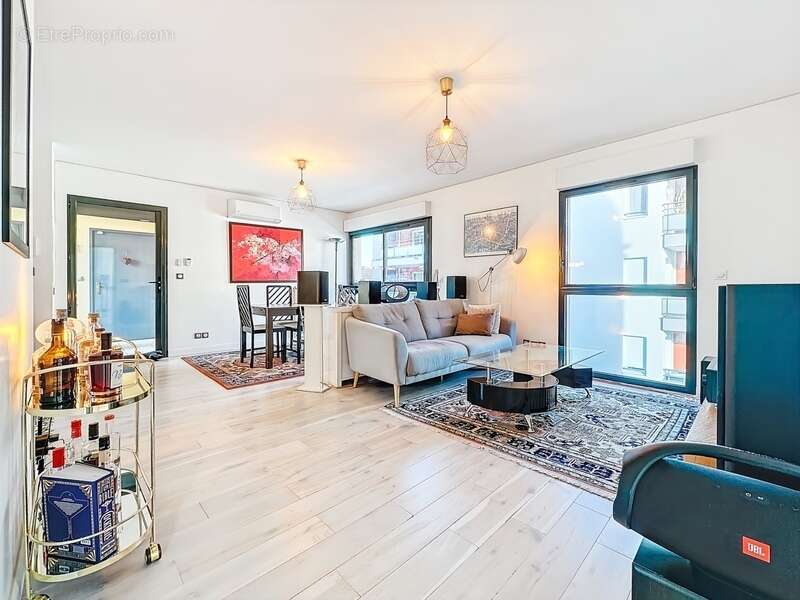 Appartement à CRAPONNE