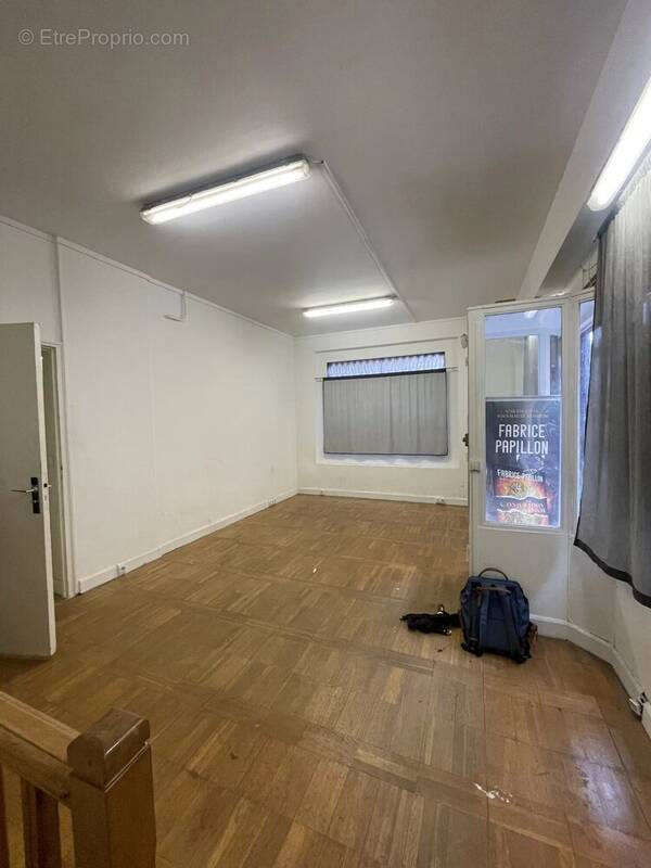 Commerce à PARIS-18E