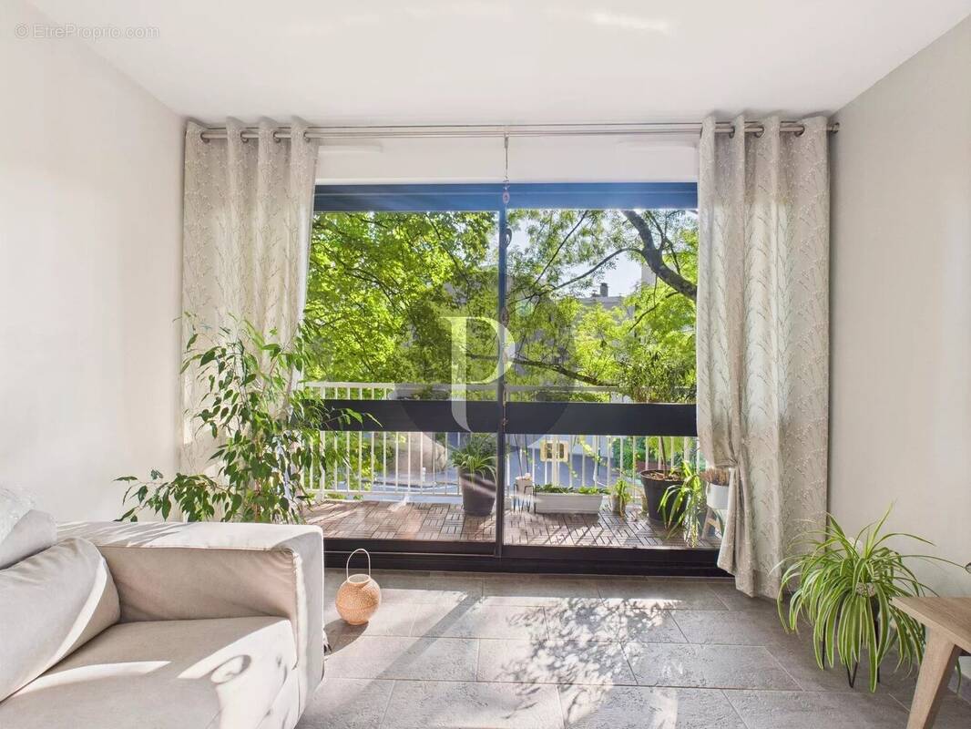 Appartement à VERRIERES-LE-BUISSON