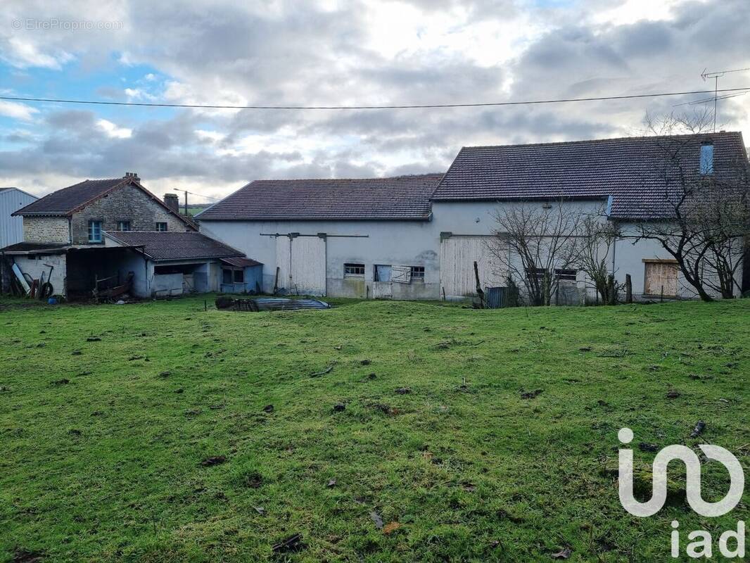 Photo 1 - Maison à BUZANCY