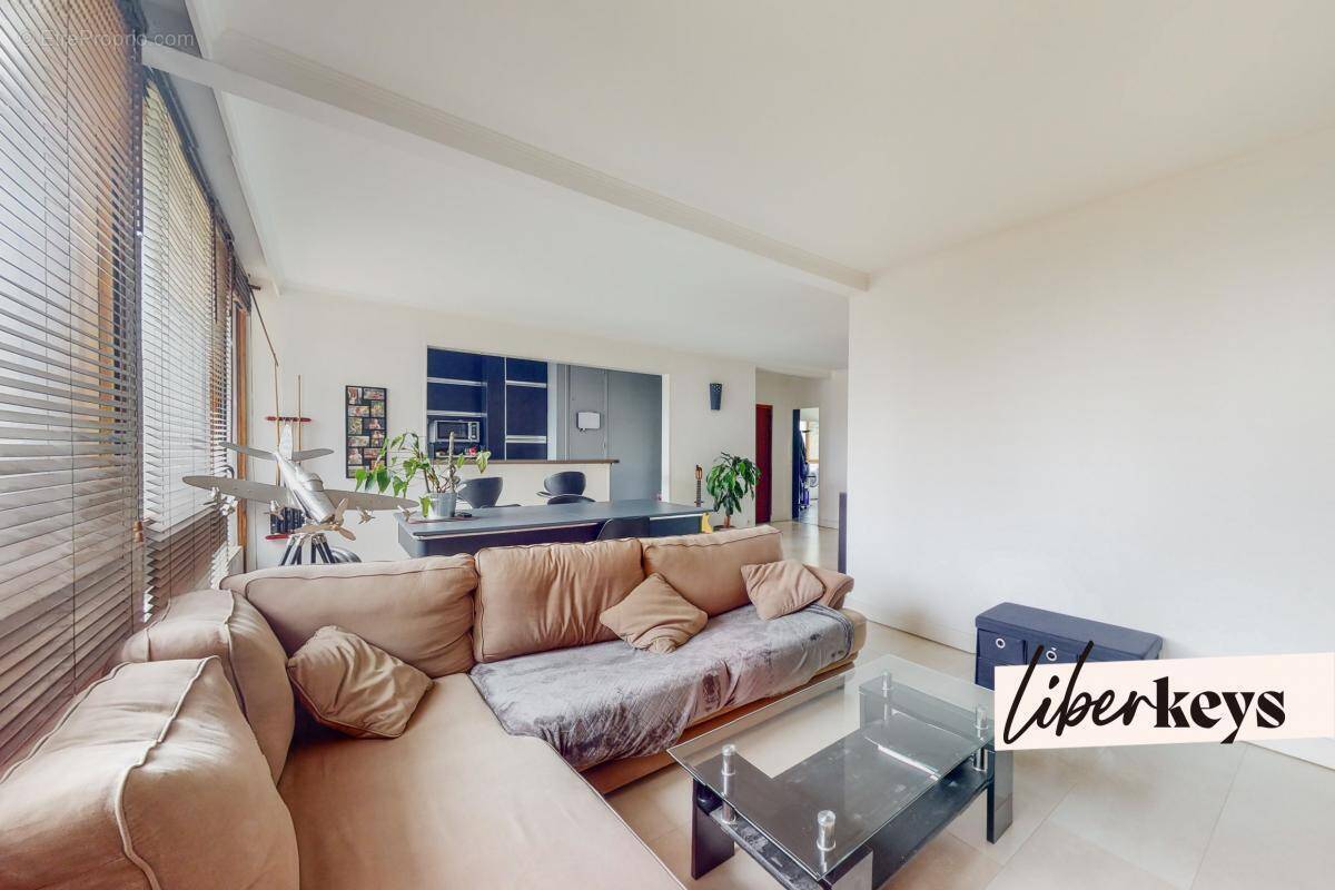 Appartement à LA CELLE-SAINT-CLOUD