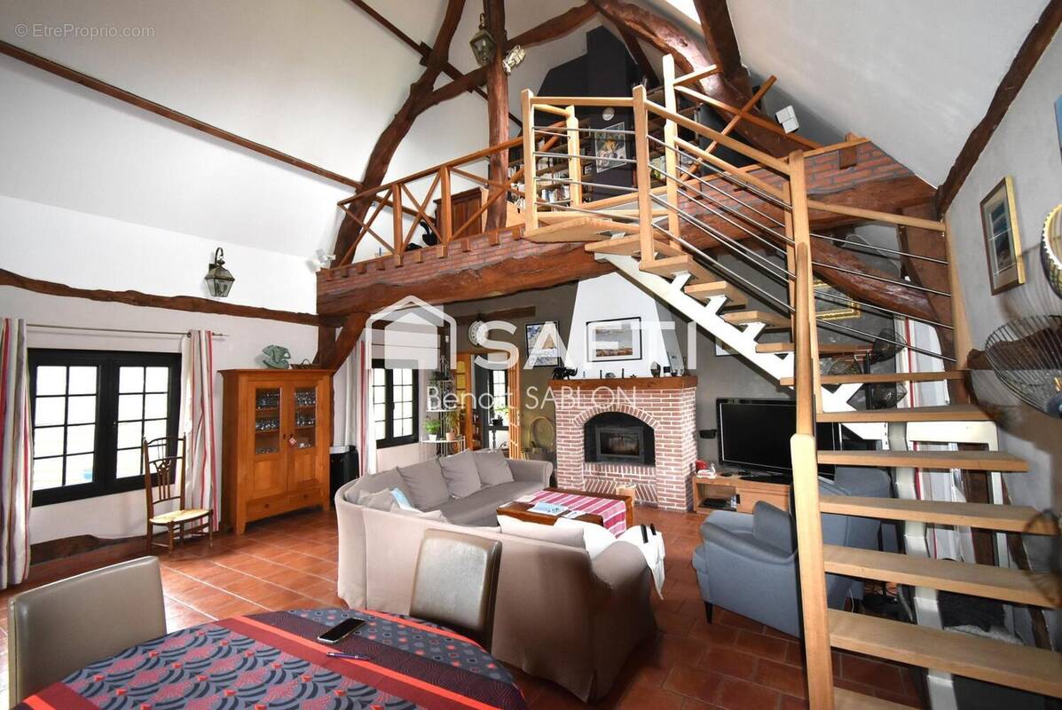 Photo 1 - Maison à SAINT-ROMAIN-DE-COLBOSC