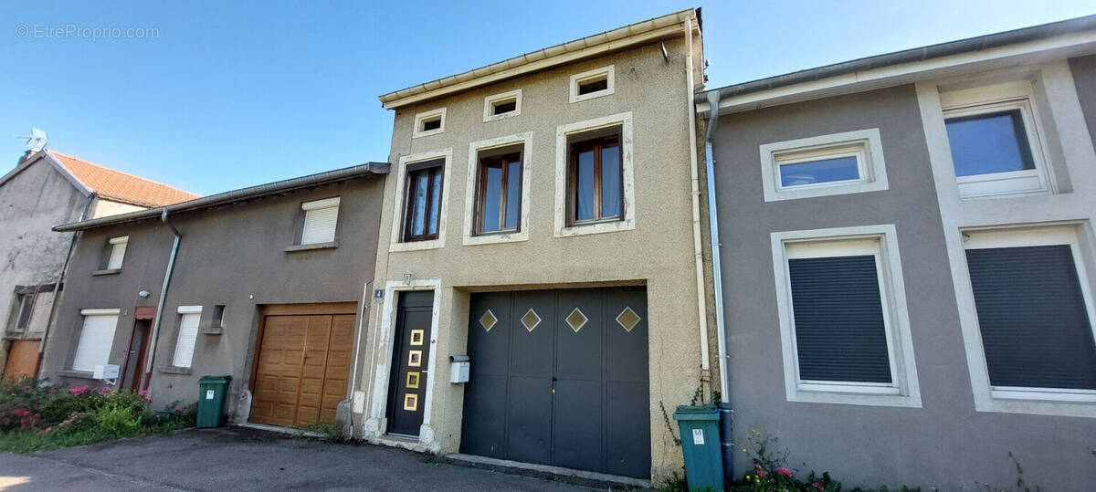 Maison à CHAMBLEY-BUSSIERES