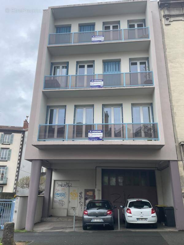 titre - Appartement à CLERMONT-FERRAND
