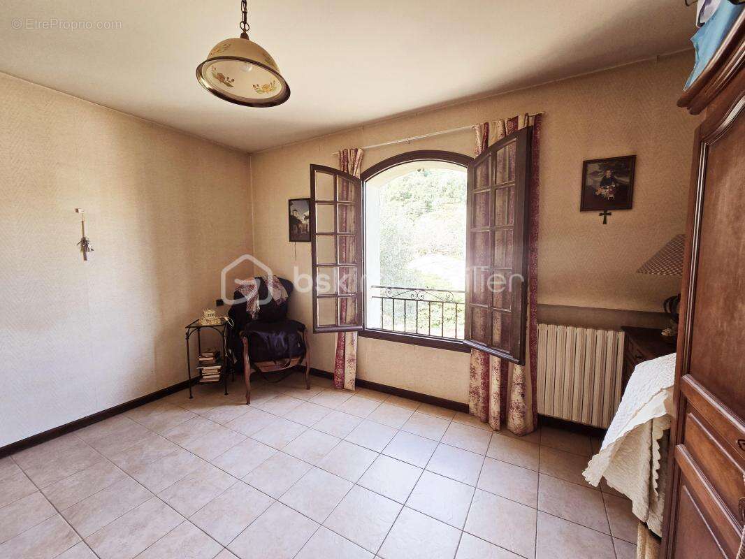 Maison à MANDELIEU-LA-NAPOULE