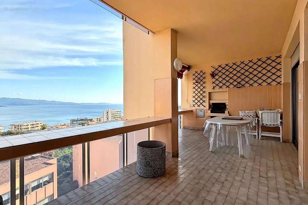 Appartement à AJACCIO