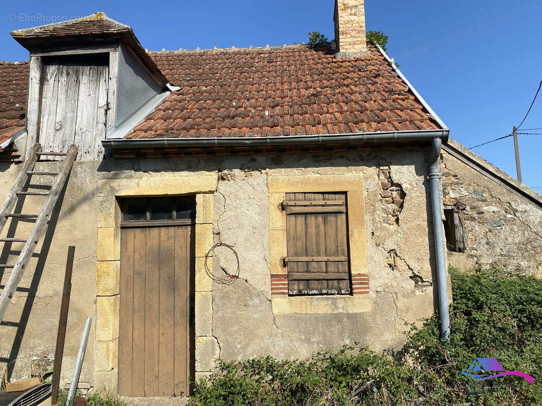 Dépendance  - Maison à CHATEAUMEILLANT